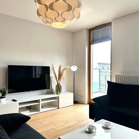 Masarska - Self Check-in 20h - Parking&lift