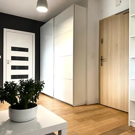 Masarska - Self Check-in 20h - Parking&lift Apartment