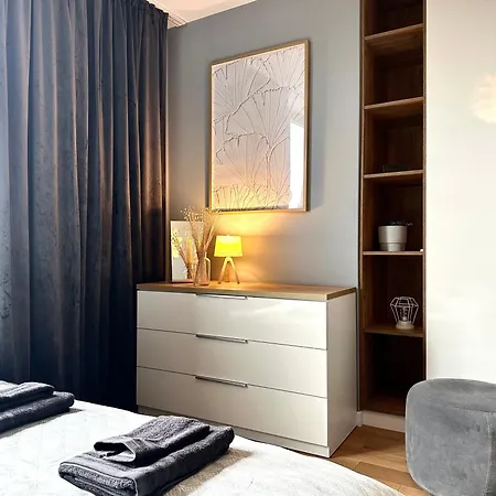 Apartment Masarska - Self Check-in 20h - Parking&lift Krakow