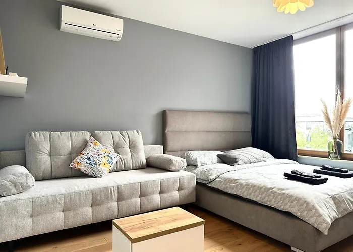 Masarska - Self Check-in 20h - Parking&lift *